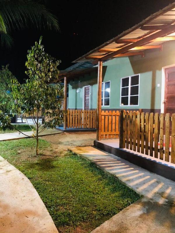 Bb Durio Chalet Kuala Terengganu Extérieur photo